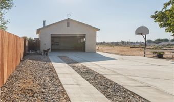 12386 Pawnee Rd, Apple Valley, CA 92308