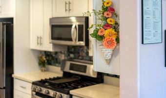 4610 Los Alamos Way C, Oceanside, CA 92057
