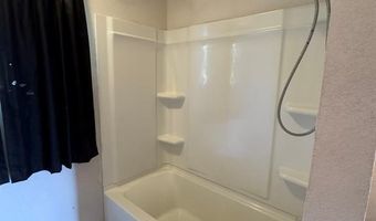 513 Holly St, Angleton, TX 77515