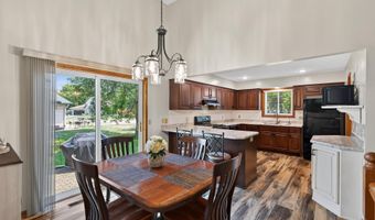 6043 Kalland Dr NE, Albertville, MN 55301