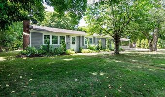 19 Waldron Ave, North Kingstown, RI 02852
