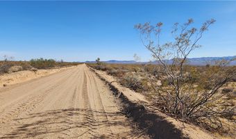 606 D S Billy The Kid Rd, Yucca, AZ 86438