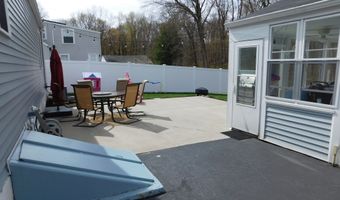 10 Maplevale Ct, East Haven, CT 06512