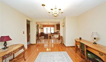1534 Sandridge Rd, Alden, NY 14004