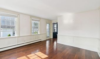 26 Grove St, Bath, ME 04530