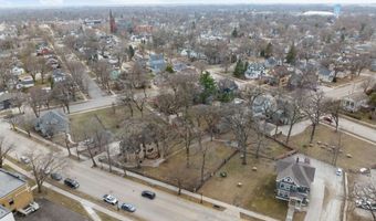 907 1st Dr NW, Austin, MN 55912