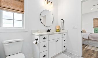 569 CEDARBROOK Dr, Auburn, AL 36830