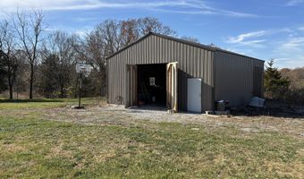 17196 Farm Road 2030, Aurora, MO 65605