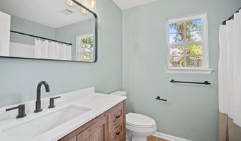 7 Grandiflora Ln, Beaufort, SC 29907