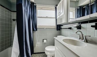 8634 Allen Rd, Allen Park, MI 48101