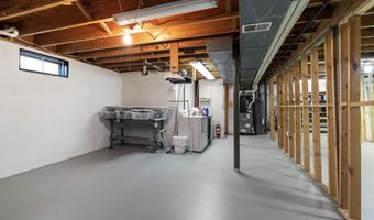 111 Hurstland Dr, Bardstown, KY 40004