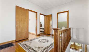 90 Grand Ave, Beattyville, KY 41311