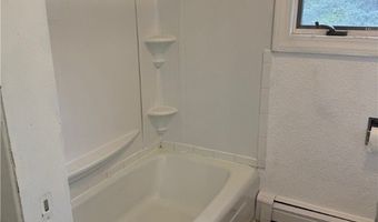 208 S F St, Bridger, MT 59014
