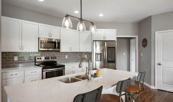 6420 Colt Ln, Anderson, IN 46013