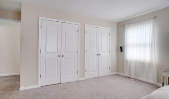 809 Longboat Ave, Beachwood, NJ 08722