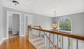 26 Mountain Laurel Rd, Ayer, MA 01432