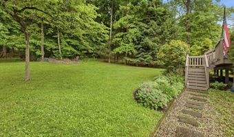 32 Whippoorwill Rd, Bethel, CT 06801