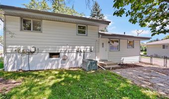 926 38th Ave, Anoka, MN 55303