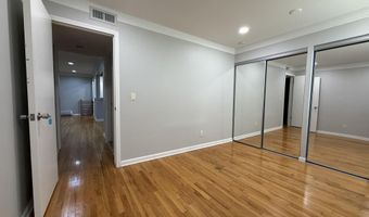 1253 Island Dr 102, Ann Arbor, MI 48105