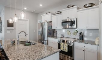 912 SHELBY FARMS Cir, Alabaster, AL 35007