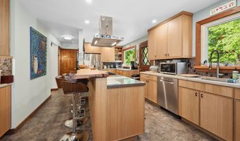 11 College Hill Rd, Canaan, CT 06018