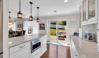 34 Marlin Ct, Bayville, NJ 08721