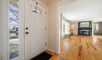 201 Clyde Rd, Bangor, ME 04401