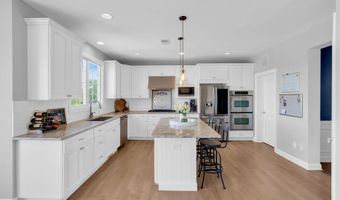 42 Ridgeview Way, Allentown, NJ 08501