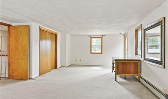 28 Sand Hill Dr, North Kingstown, RI 02852