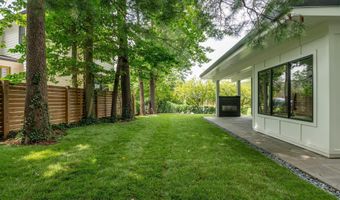 6921 GRANBY St, Bethesda, MD 20817