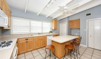 8675 W Fairway Dr, Baton Rouge, LA 70809