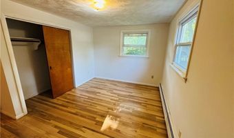 4 Reed Pl, East Greenwich, RI 02818