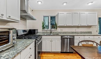 5 Hillcrest Rd E, Asheville, NC 28804
