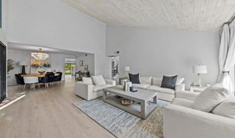 20 Lake Helix Dr, La Mesa, CA 91941