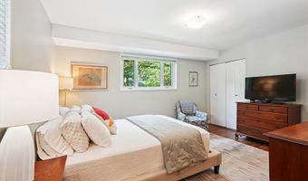 10427 MONTROSE Ave 104, Bethesda, MD 20814
