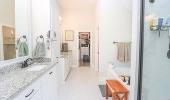 102 Eastwood Dr, Brandon, MS 39042