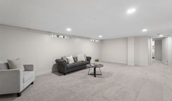 2219 N UNION St, Appleton, WI 54911