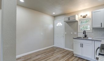 1010 13th St, Abernathy, TX 79311