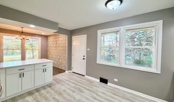 22 W070 Byron Ave, Addison, IL 60101