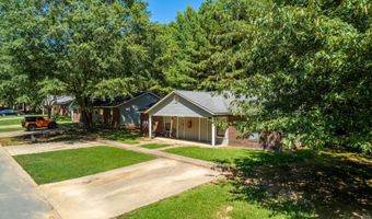 1309 Country Oaks Dr, Benton, AR 72015