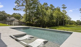 1908 Courtney Ln, Biloxi, MS 39532