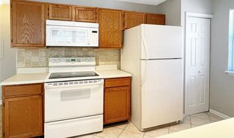 901 Wentworth Ct, Alpharetta, GA 30022