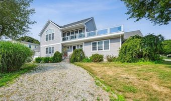 18 Anawan Ave, Narragansett, RI 02882