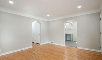 9250 Rosedale Blvd, Allen Park, MI 48101