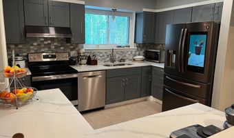 6305 TONE Dr, Bethesda, MD 20817