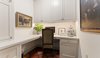 3044 Mcconnell Dr, Baton Rouge, LA 70809