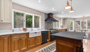 16112 BARNESVILLE Rd, Boyds, MD 20841