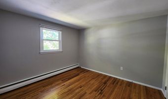 40 Durant Ave B, Bethel, CT 06801