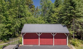 11 Loft Cir, Campton, NH 03223