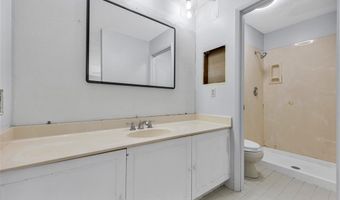 3 Newfield Ct, Ballwin, MO 63011